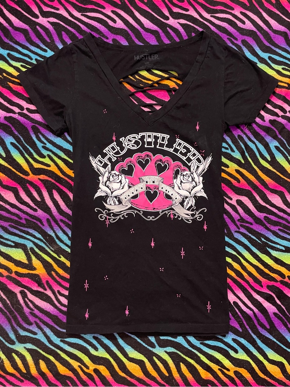 Y2k grunge goth rare 2000s Hustler Hollywood brass knuckle V Neck tee